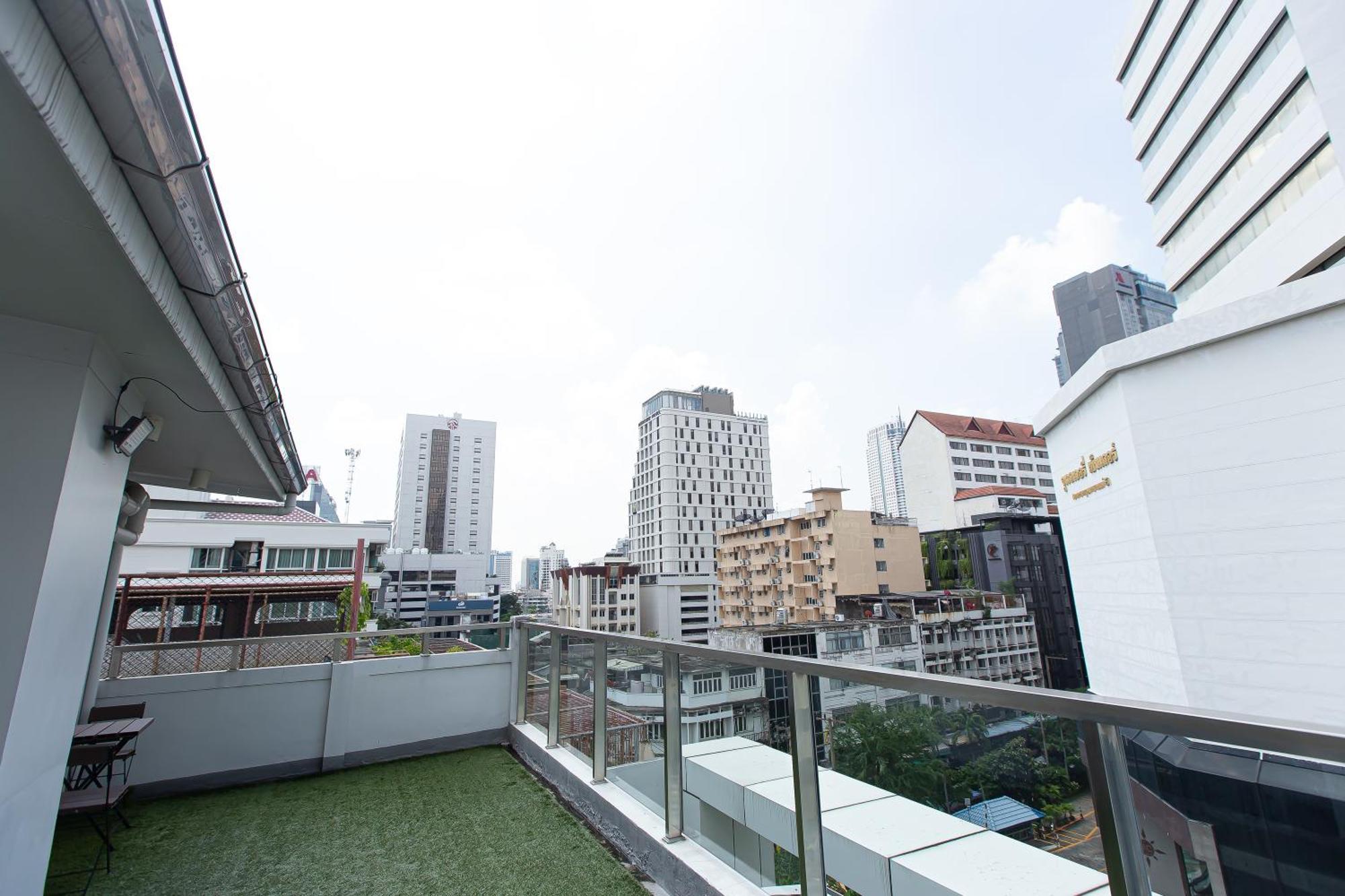 Simply Sleep Hostel Bangkok Eksteriør billede
